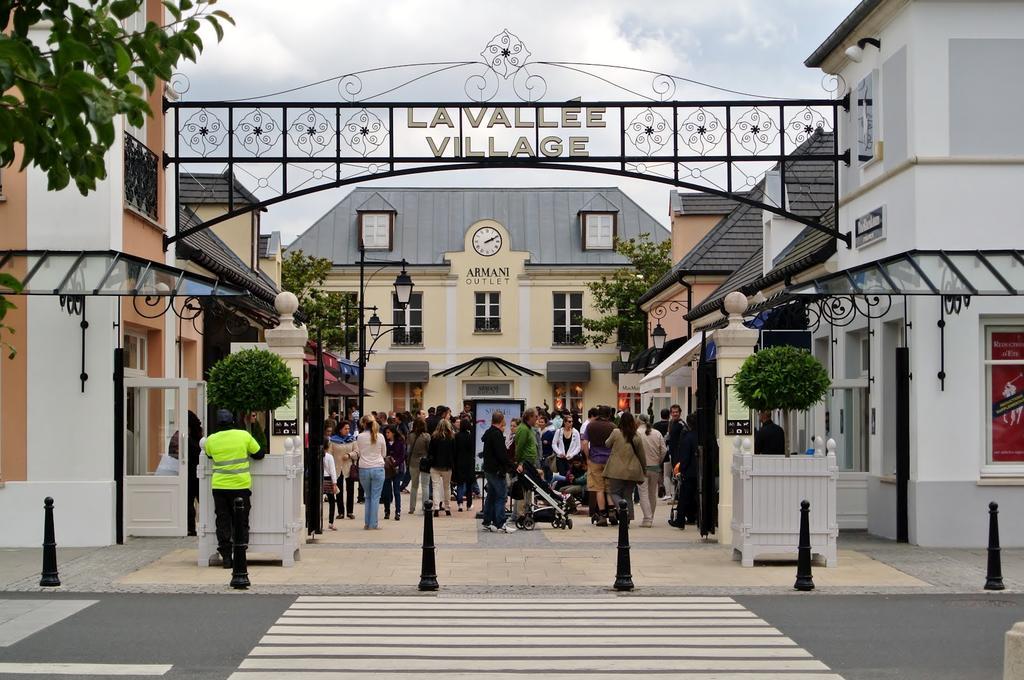Studio Disneyland Paris - Terrasse Montévrain Exterior foto